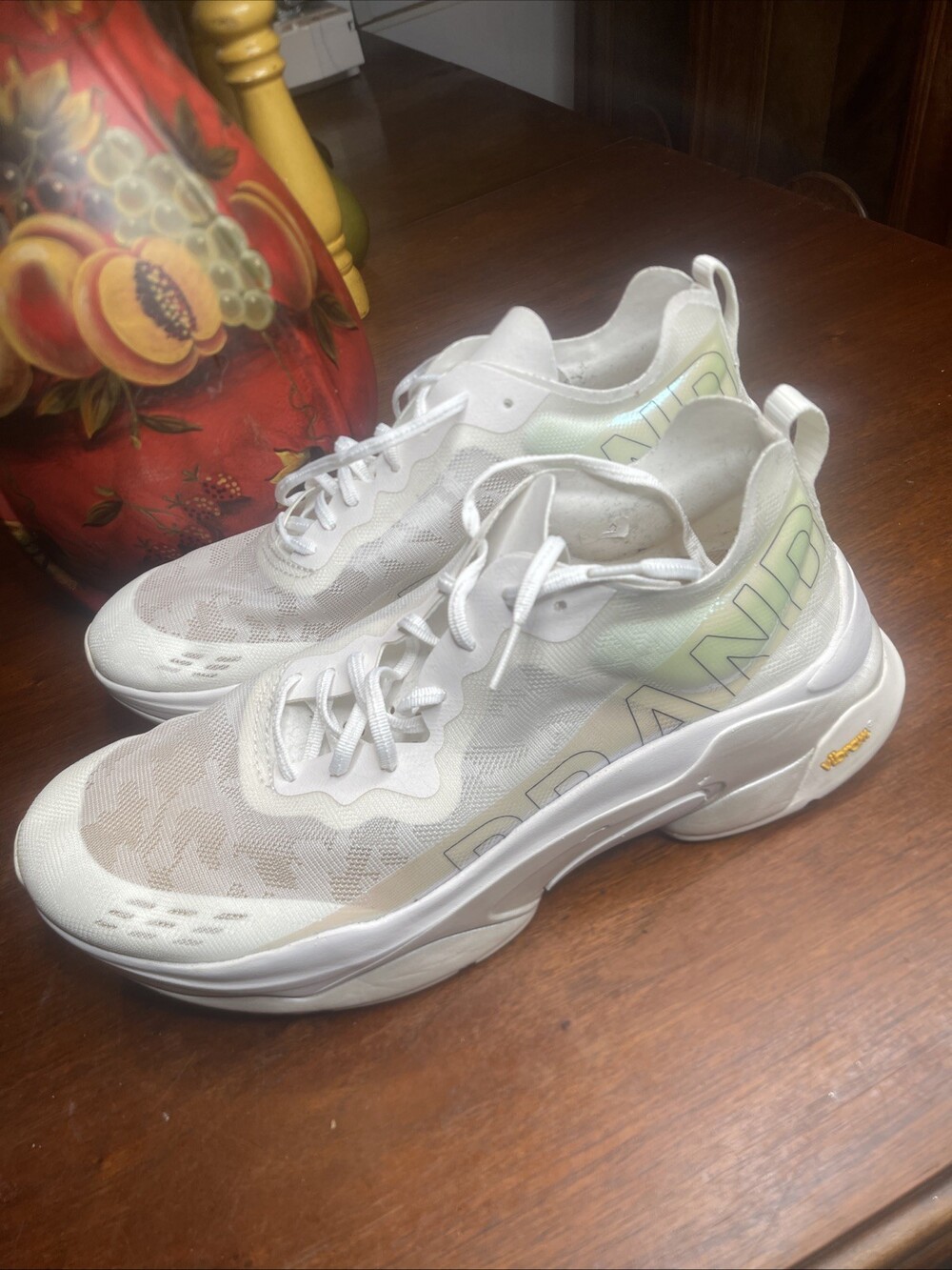 BRANDBLACK LA OG White Mens 11.5 Vibram White Running Shoes Excellent